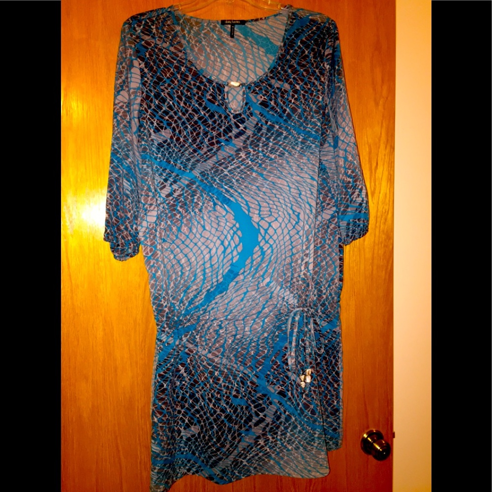 Daisy Fuentes pattered short dress